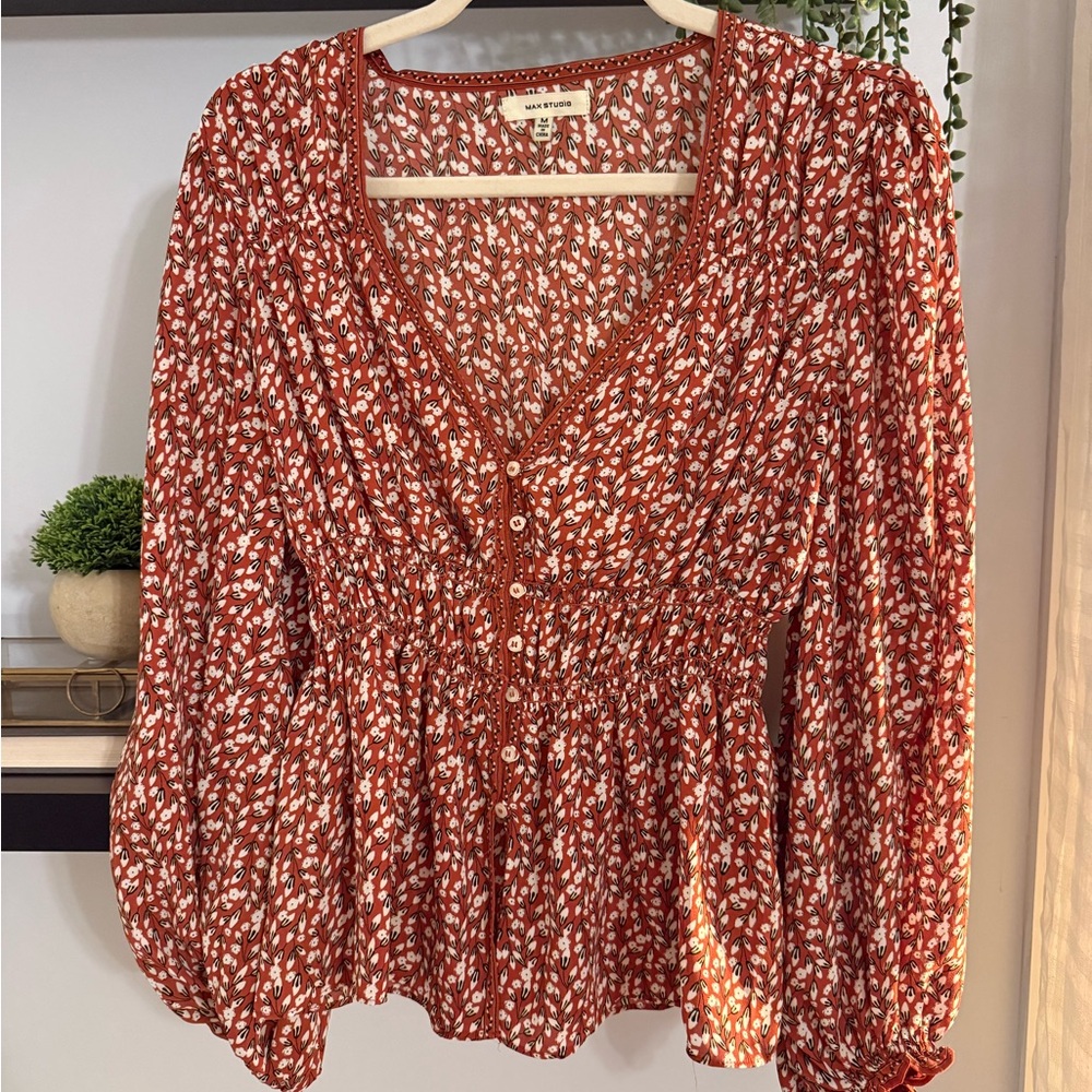 Max Studio Red and White Floral Blouse